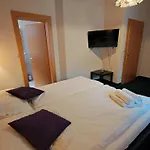 Hotel Karntnerhof Velden By S4y 3*