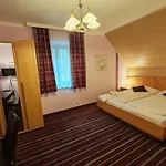 Hotel Karntnerhof Velden By S4y