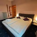 Karntnerhof Velden By S4y 3*