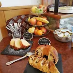 Kaerntnerhof Velden - Zum Schankbaron Hotel 3*