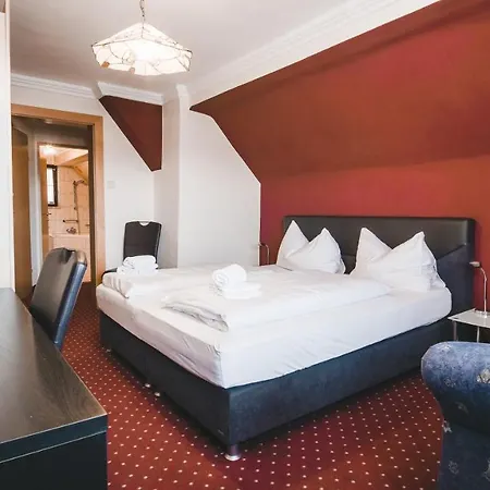 Kaerntnerhof Velden - Zum Schankbaron 3*