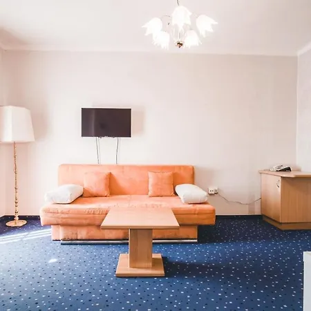 Hotel Karntnerhof Velden By S4y