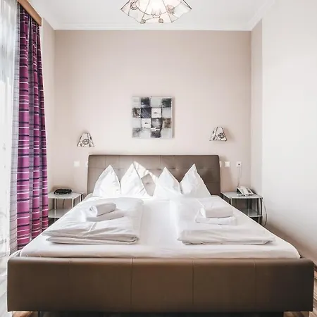 Hotel Kaerntnerhof Velden - Zum Schankbaron Velden am Wörthersee