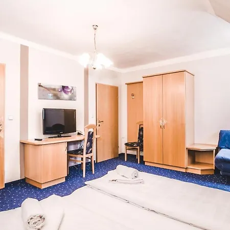 Hotel Kaerntnerhof Velden - Zum Schankbaron 3*