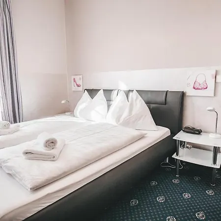 Hotel Karntnerhof Velden By S4y 3*