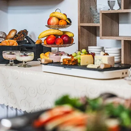 Hotel Kaerntnerhof Velden - Zum Schankbaron 3*