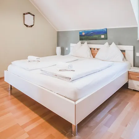 Kaerntnerhof Velden - Zum Schankbaron Hotel 3*