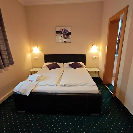 Kaerntnerhof Velden - Zum Schankbaron Hotel 3*