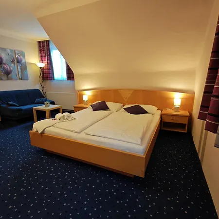 Hotel Kaerntnerhof Velden - Zum Schankbaron 3*