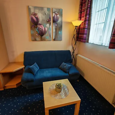 Hotel Kaerntnerhof Velden - Zum Schankbaron 3*