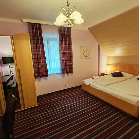 Hotel Kaerntnerhof Velden - Zum Schankbaron