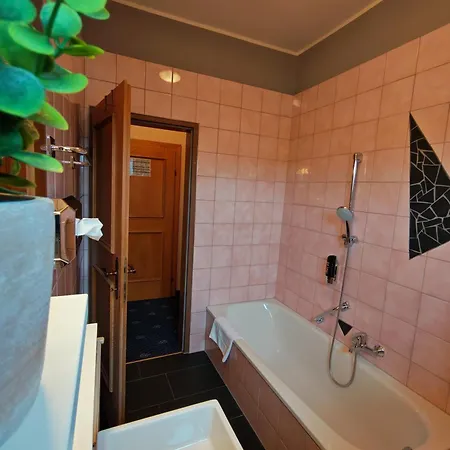 Karntnerhof Velden By S4y Hotel