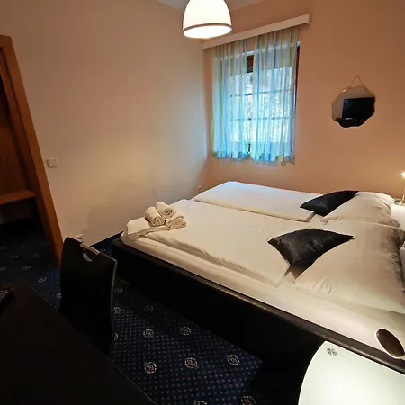 Hotel Kaerntnerhof Velden - Zum Schankbaron Velden am Wörthersee