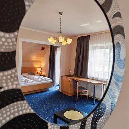 Hotel Kaerntnerhof Velden - Zum Schankbaron 3*