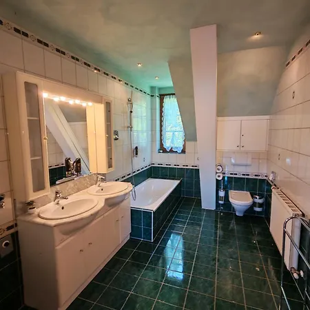 Kaerntnerhof Velden - Zum Schankbaron 3*
