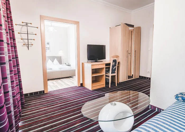 Kaerntnerhof Velden - Zum Schankbaron 3*