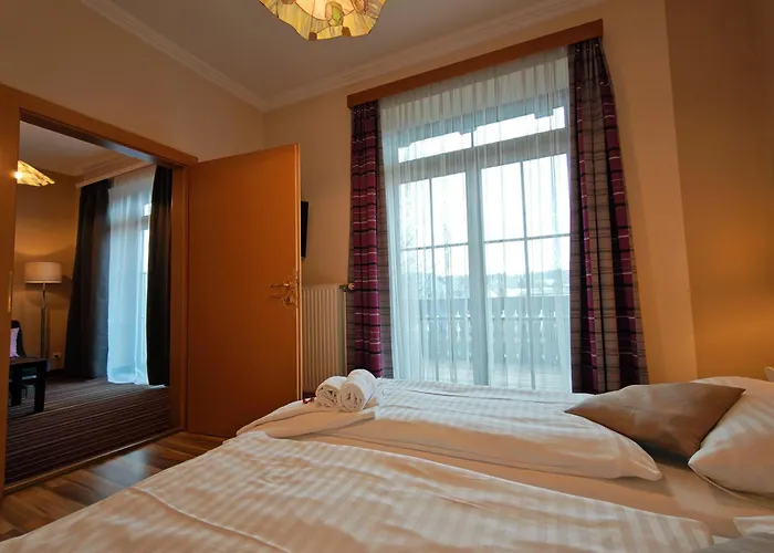 Kaerntnerhof Velden - Zum Schankbaron Hotel 3*