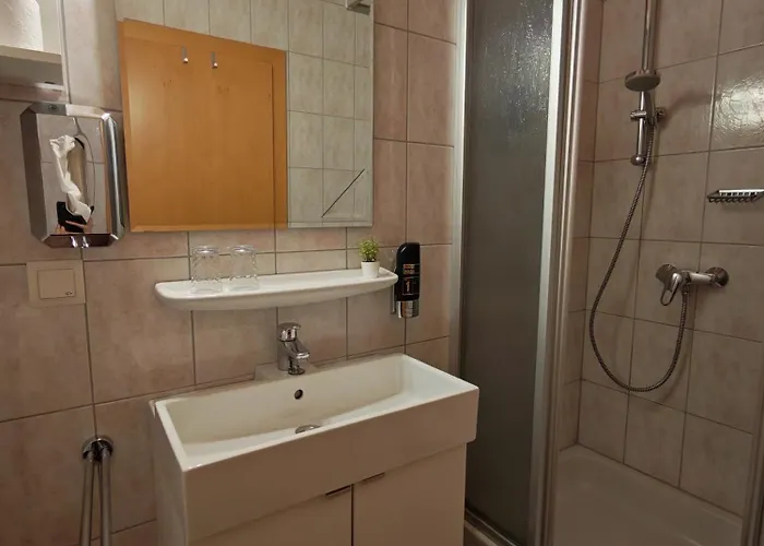 Kaerntnerhof Velden - Zum Schankbaron Ξενοδοχείο Velden am Wörthersee