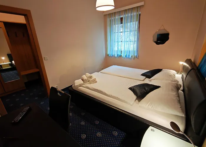 Hotel Kaerntnerhof Velden - Zum Schankbaron Velden am Wörthersee